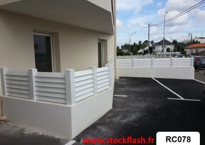 Brise vue terrasse en PVC en KIT sur mesure sur muret